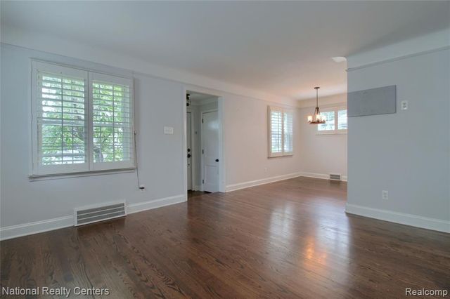 2463 Cummings Avenue, Berkley, MI 48072