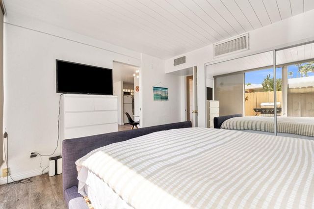 1111 E Palm Canyon Drive 104, Palm Springs, CA 92264