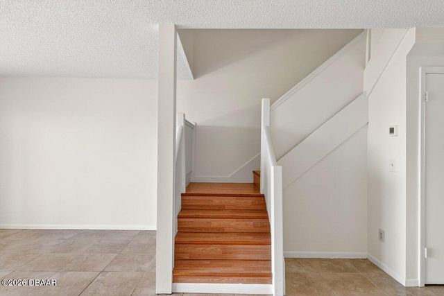 3333 S Ridgewood Ave Apt 15, Port Orange, FL 32129