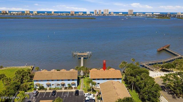3333 S Ridgewood Ave Apt 15, Port Orange, FL 32129
