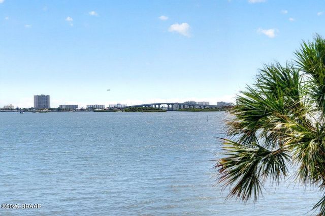 3333 S Ridgewood Ave Apt 15, Port Orange, FL 32129
