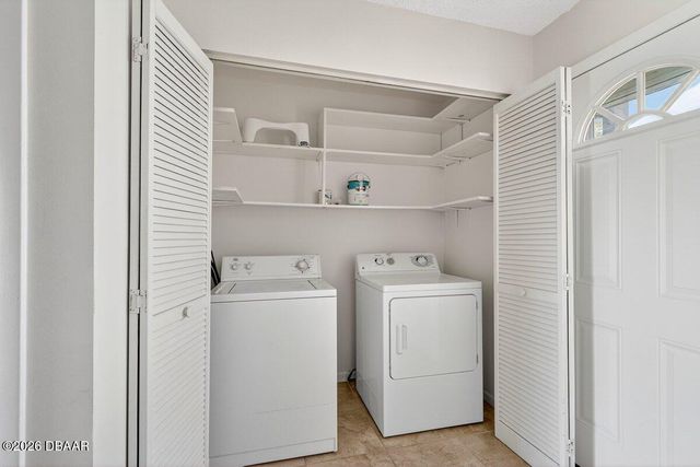 3333 S Ridgewood Ave Apt 15, Port Orange, FL 32129