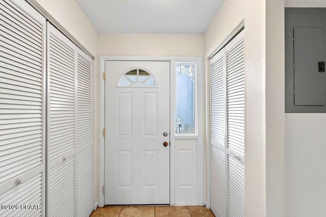3333 S Ridgewood Ave Apt 15, Port Orange, FL 32129