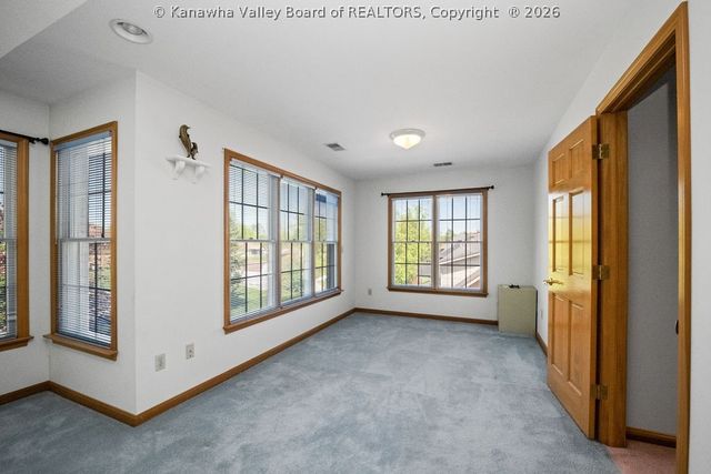 129 Leslie Drive, Scott Depot, WV 25560