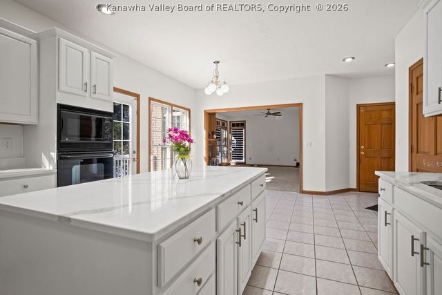 129 Leslie Drive, Scott Depot, WV 25560