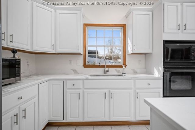 129 Leslie Drive, Scott Depot, WV 25560