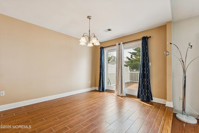 92 Lexington Circle, Matawan, NJ 07747