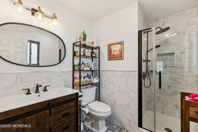 92 Lexington Circle, Matawan, NJ 07747