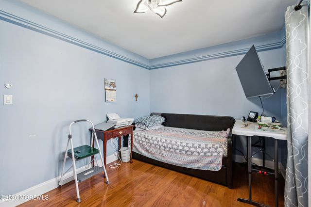 92 Lexington Circle, Matawan, NJ 07747