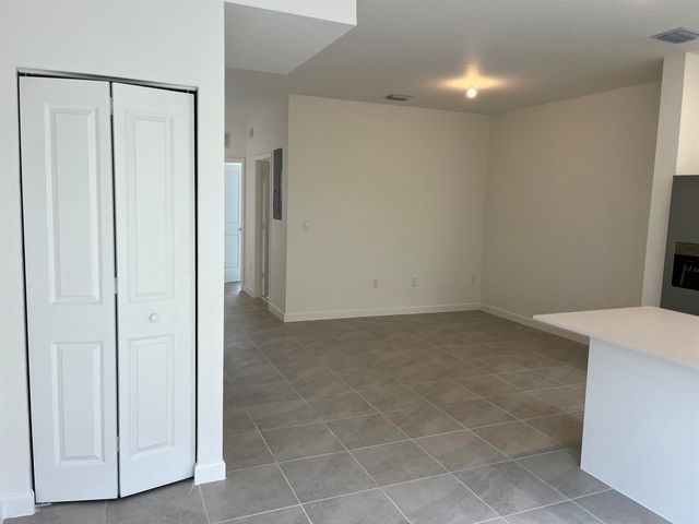 2624 SE 25th, Homestead, FL 33035