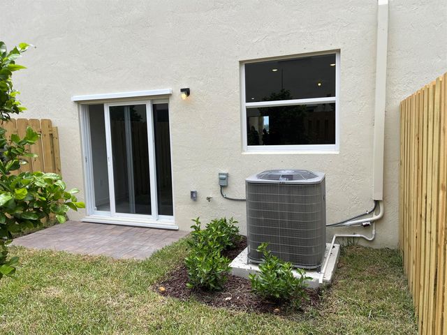2624 SE 25th, Homestead, FL 33035