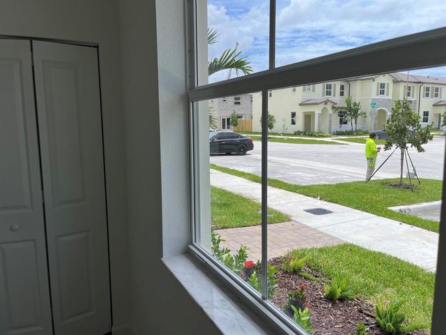 2624 SE 25th, Homestead, FL 33035