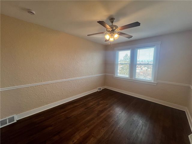 2931 Clermont Ave, Brentwood, PA 15227