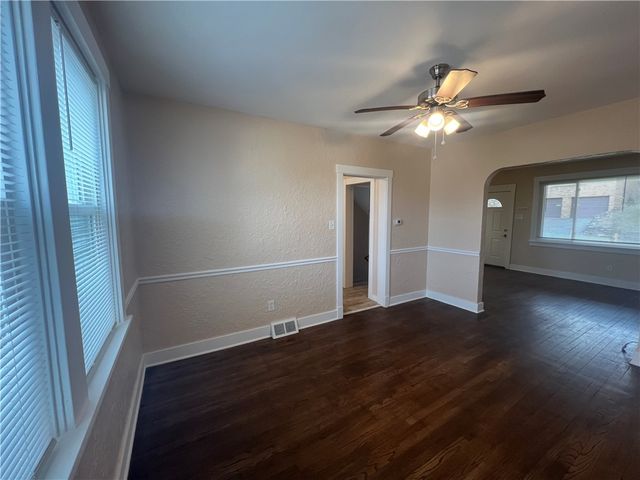 2931 Clermont Ave, Brentwood, PA 15227