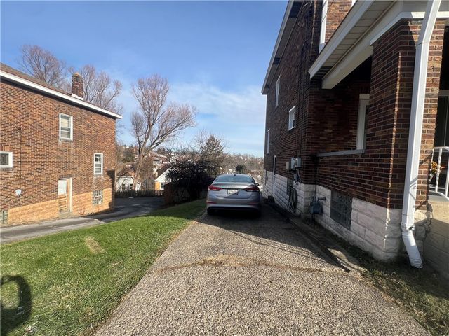 2931 Clermont Ave, Brentwood, PA 15227