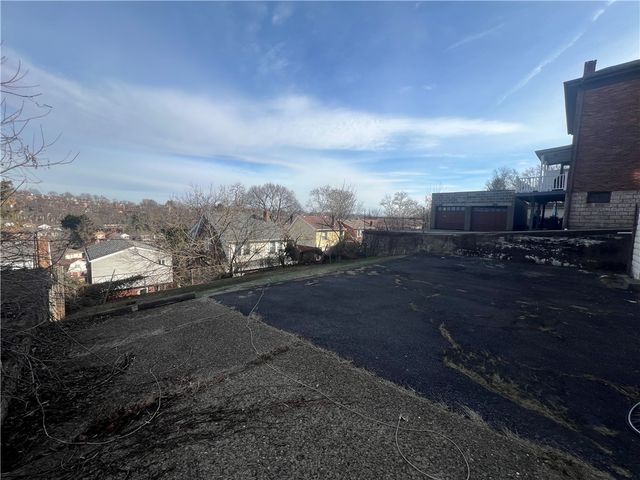 2931 Clermont Ave, Brentwood, PA 15227