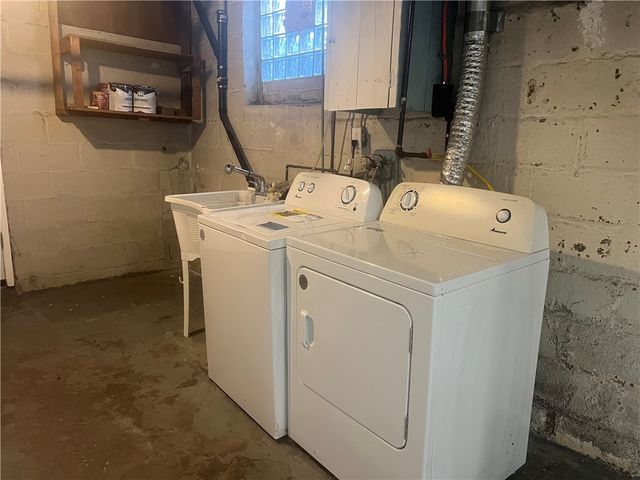 2931 Clermont Ave, Brentwood, PA 15227