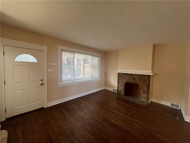 2931 Clermont Ave, Brentwood, PA 15227