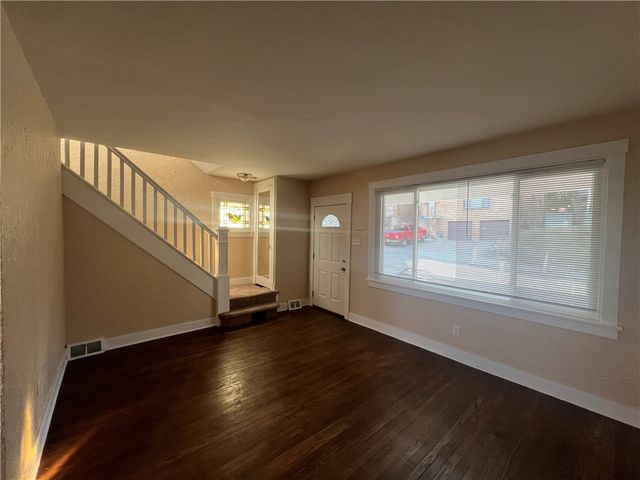 2931 Clermont Ave, Brentwood, PA 15227