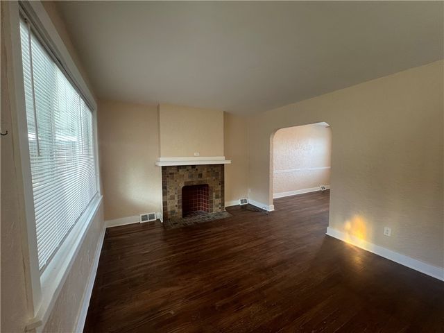 2931 Clermont Ave, Brentwood, PA 15227