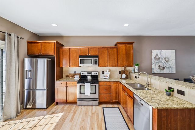 3600 SE Glenstone Drive 206, Grimes, IA 50111