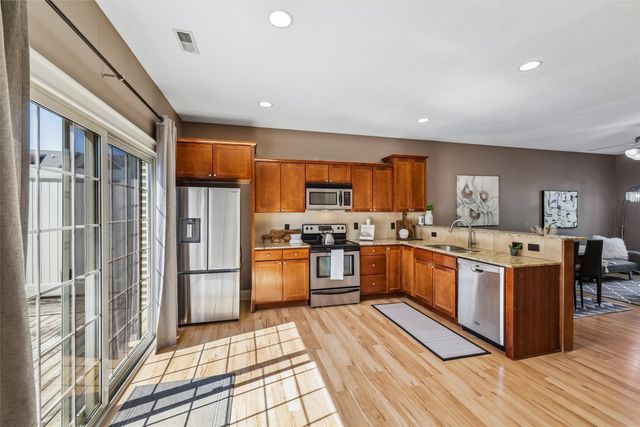 3600 SE Glenstone Drive 206, Grimes, IA 50111
