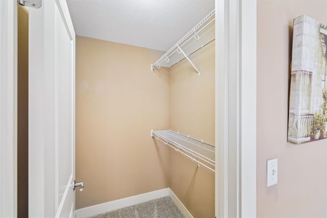 3600 SE Glenstone Drive 206, Grimes, IA 50111