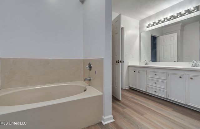 409 Hawthorne Drive, Madison, MS 39110