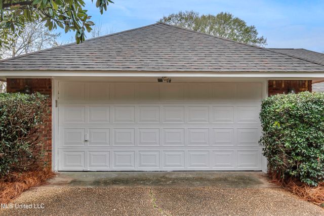 409 Hawthorne Drive, Madison, MS 39110