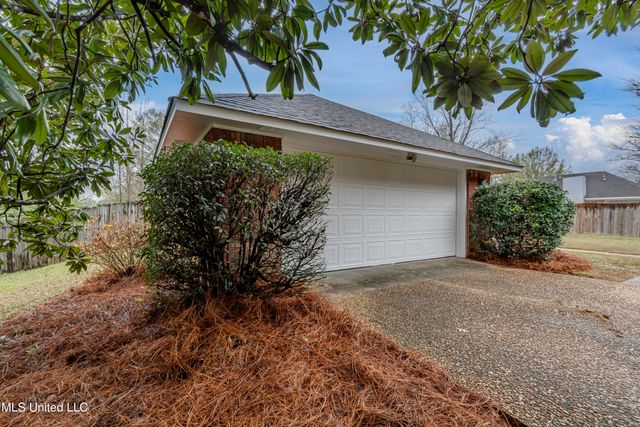 409 Hawthorne Drive, Madison, MS 39110