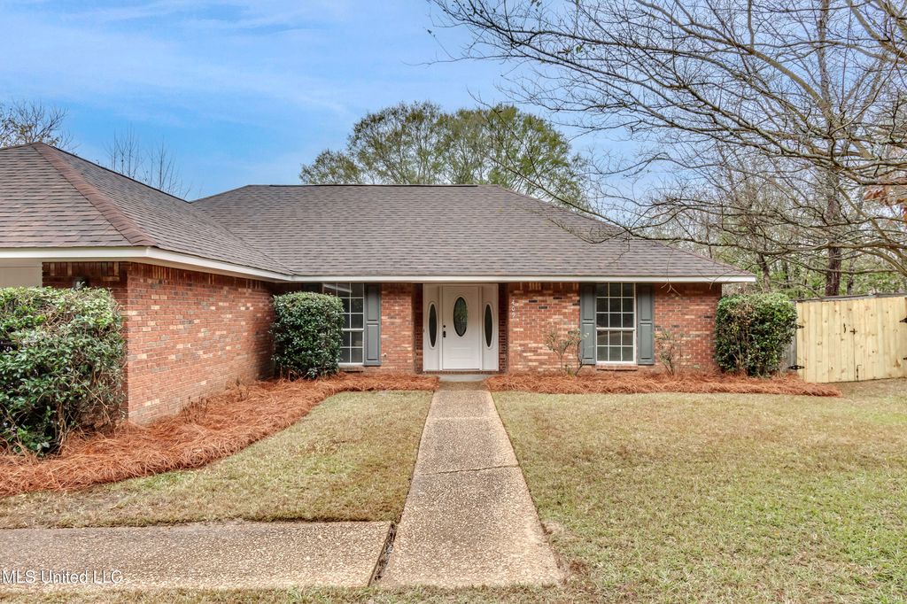 409 Hawthorne Drive, Madison, MS 39110