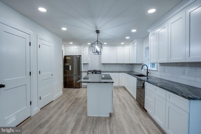 1427 WILLIAMSTOWN ERIAL RD, Sicklerville, NJ 08081