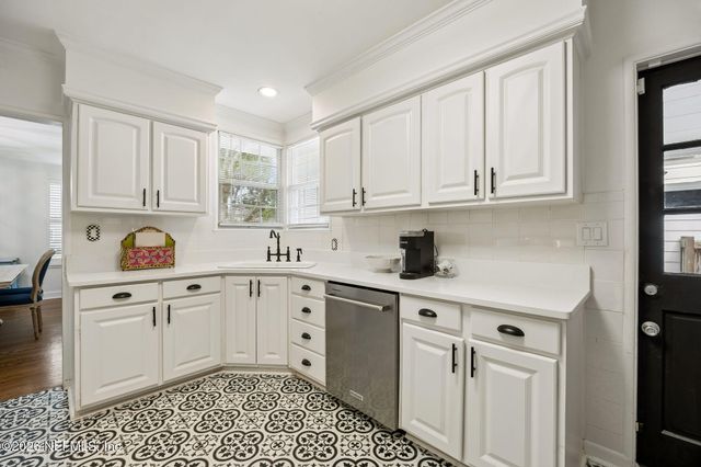 1204 MORVENWOOD Road, Jacksonville, FL 32207