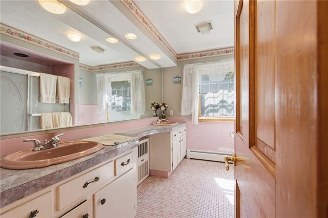 861 Greenville Avenue, Johnston, RI 02919