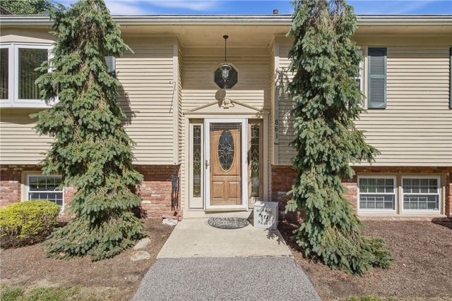 861 Greenville Avenue, Johnston, RI 02919