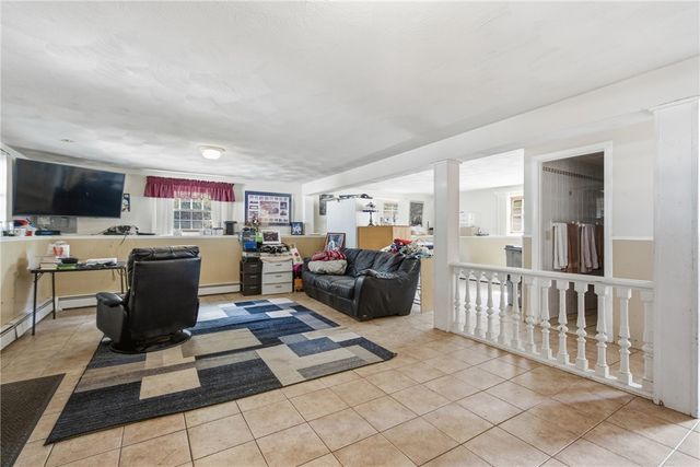 861 Greenville Avenue, Johnston, RI 02919
