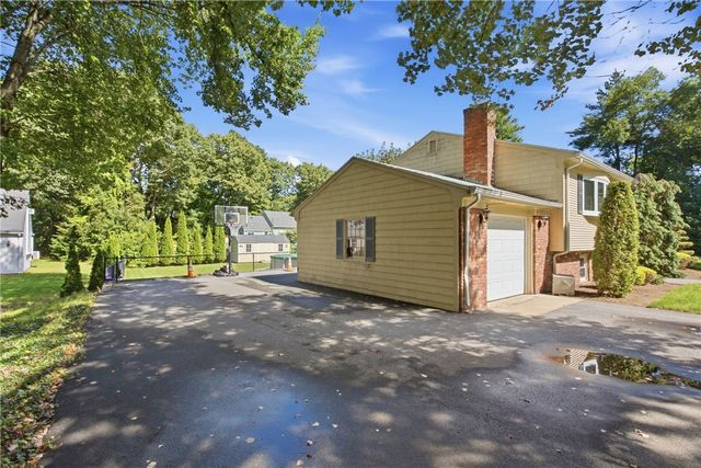 861 Greenville Avenue, Johnston, RI 02919