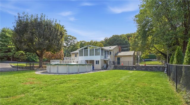 861 Greenville Avenue, Johnston, RI 02919