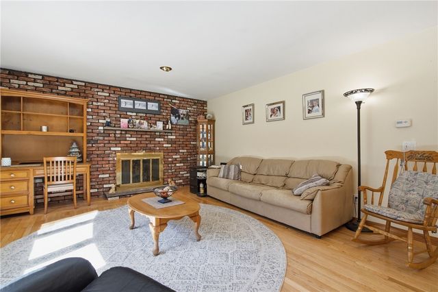 861 Greenville Avenue, Johnston, RI 02919