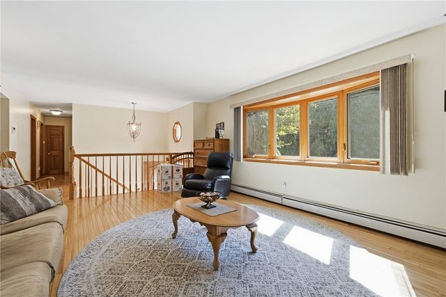 861 Greenville Avenue, Johnston, RI 02919