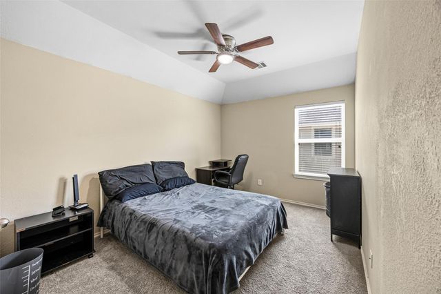 8402 Broadleaf Avenue, Baytown, TX 77521