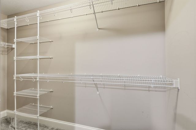 2999 Outfitters Dr, Clarksville, TN 37040