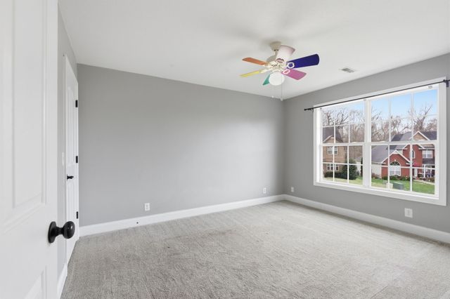 2999 Outfitters Dr, Clarksville, TN 37040