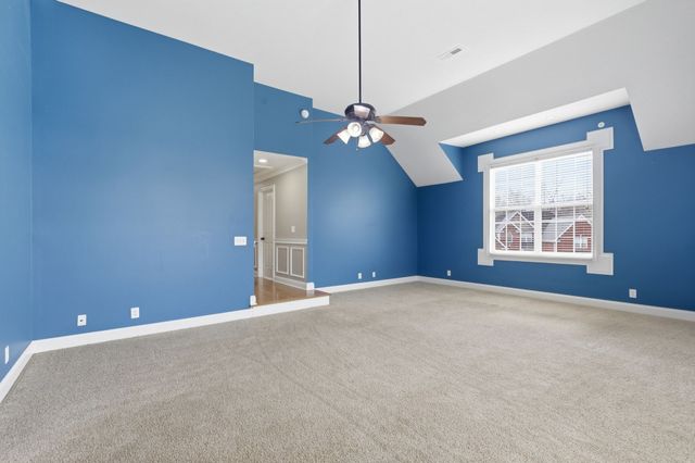 2999 Outfitters Dr, Clarksville, TN 37040