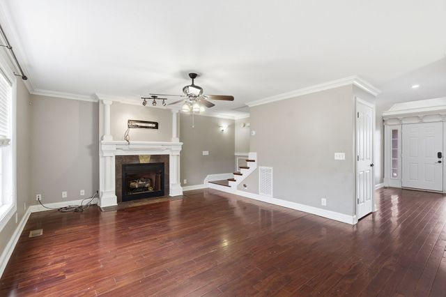 2999 Outfitters Dr, Clarksville, TN 37040