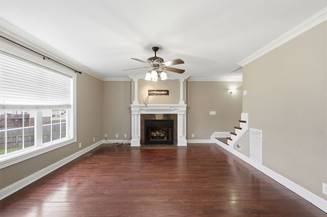 2999 Outfitters Dr, Clarksville, TN 37040