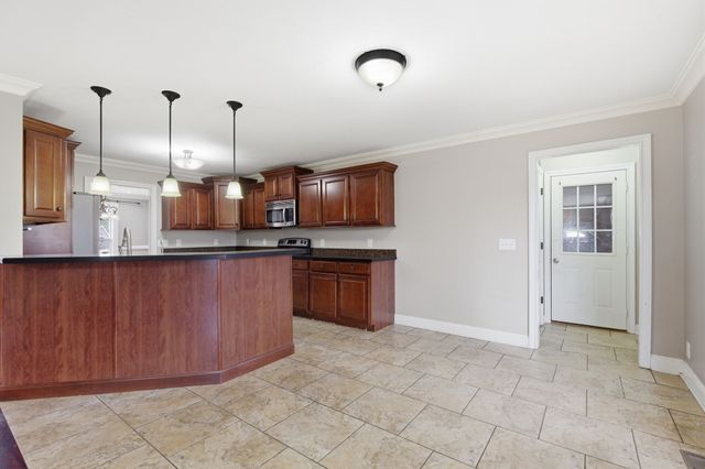 2999 Outfitters Dr, Clarksville, TN 37040