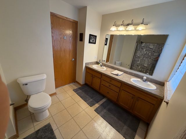 18251 Kirby Drive 1, Tinley Park, IL 60487