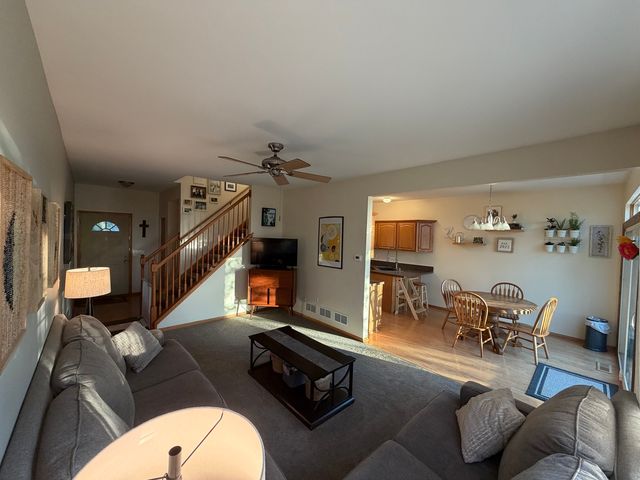 18251 Kirby Drive 1, Tinley Park, IL 60487