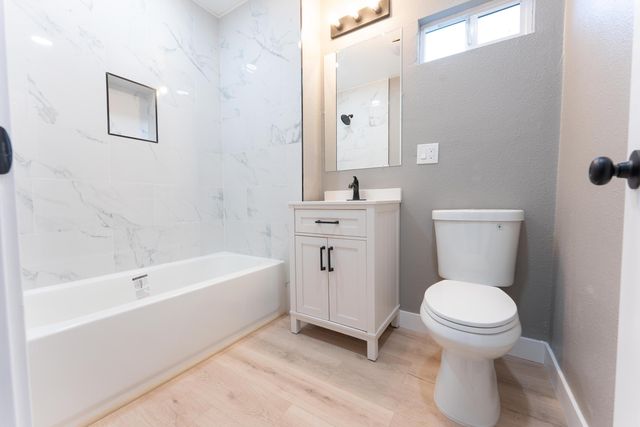 1026 E Tulare Avenue, Tulare, CA 93274